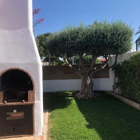 Chalet Individual Con Jardin En Puerto Rey, Vera