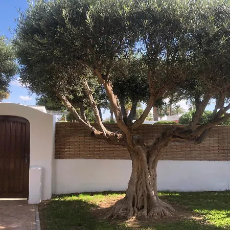 Chalet Individual Con Jardin En Puerto Rey, Vera